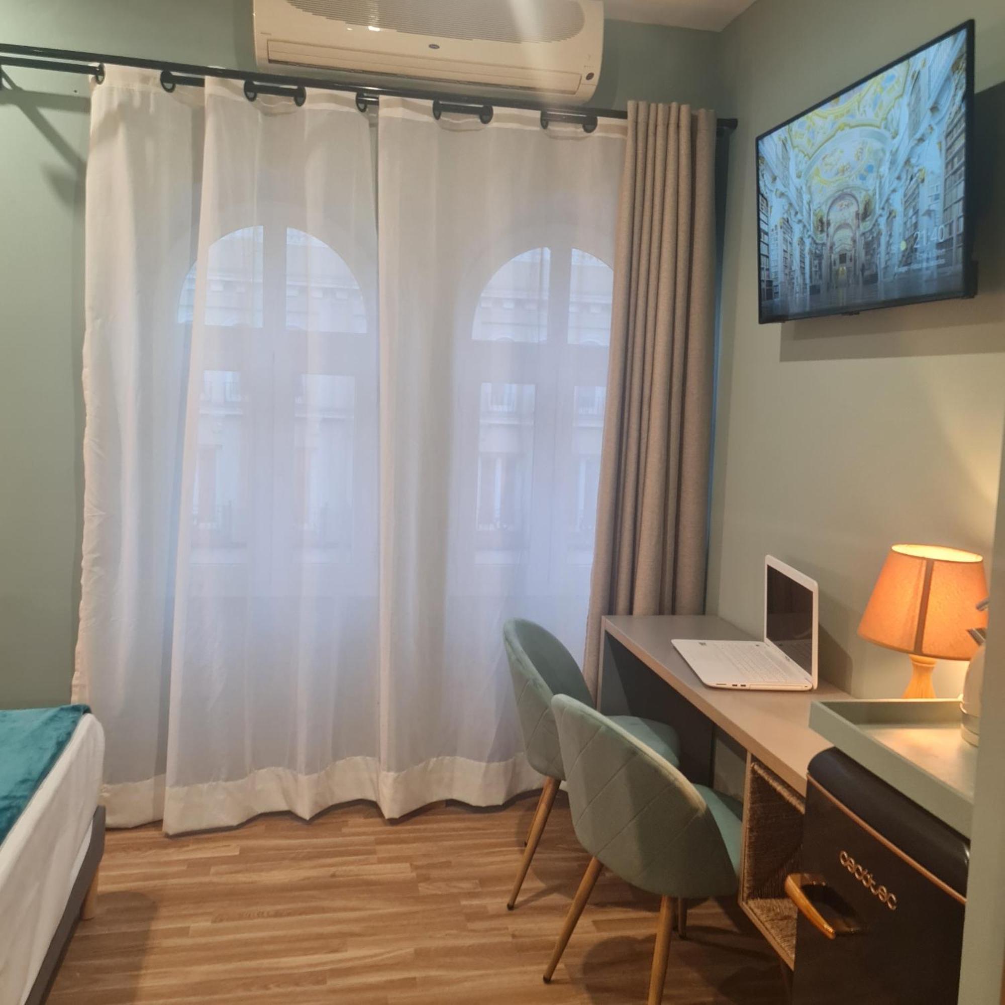 Luxury Green Hostal Madrid Gran Via Εξωτερικό φωτογραφία