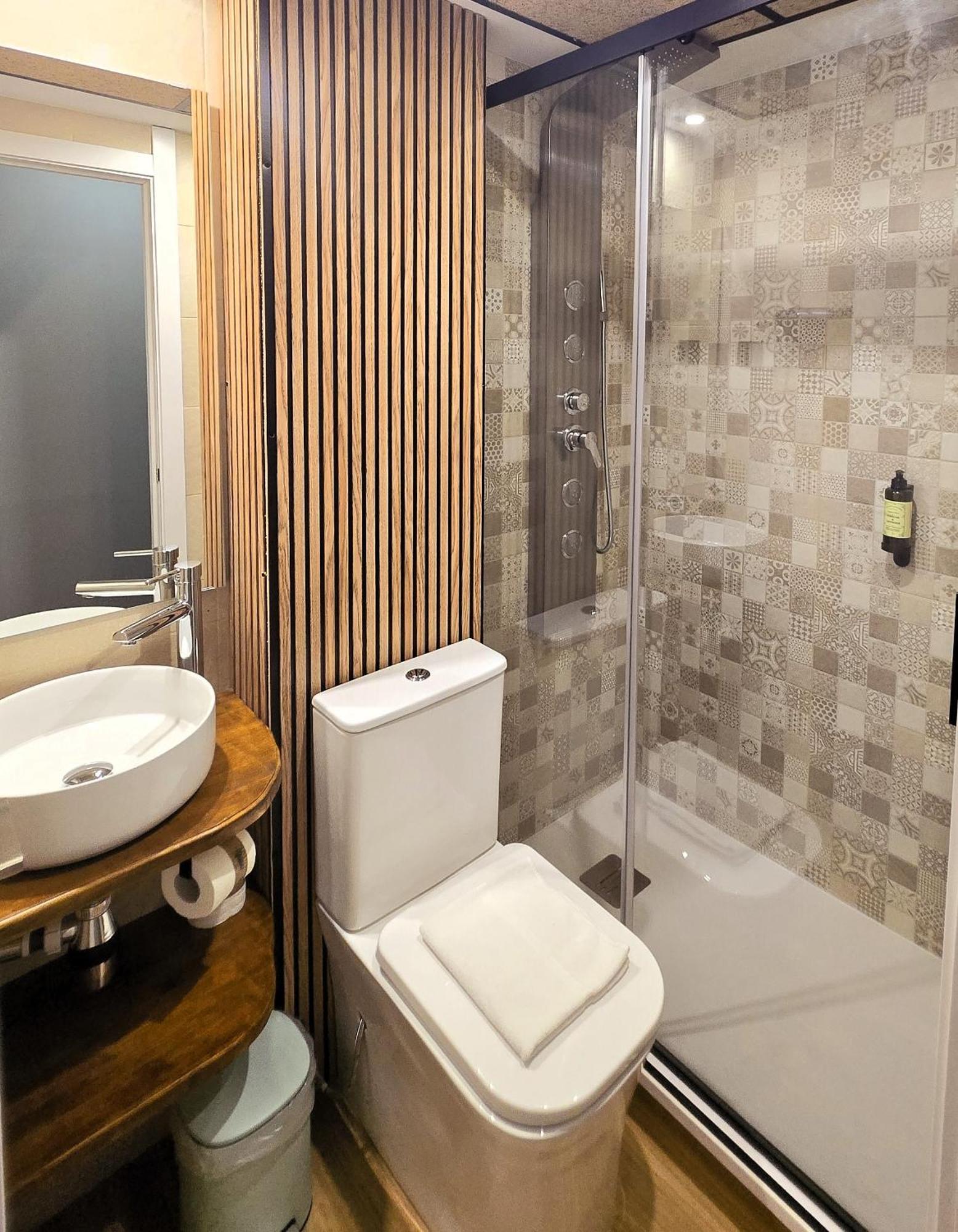 Luxury Green Hostal Madrid Gran Via Εξωτερικό φωτογραφία